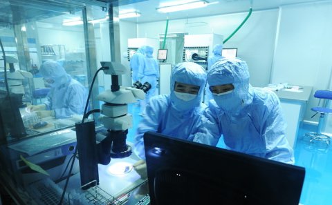 恒溫恒濕實(shí)驗(yàn)室不能超過多少人?