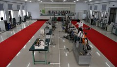 精密加工恒溫車間和檢測實(shí)驗(yàn)室